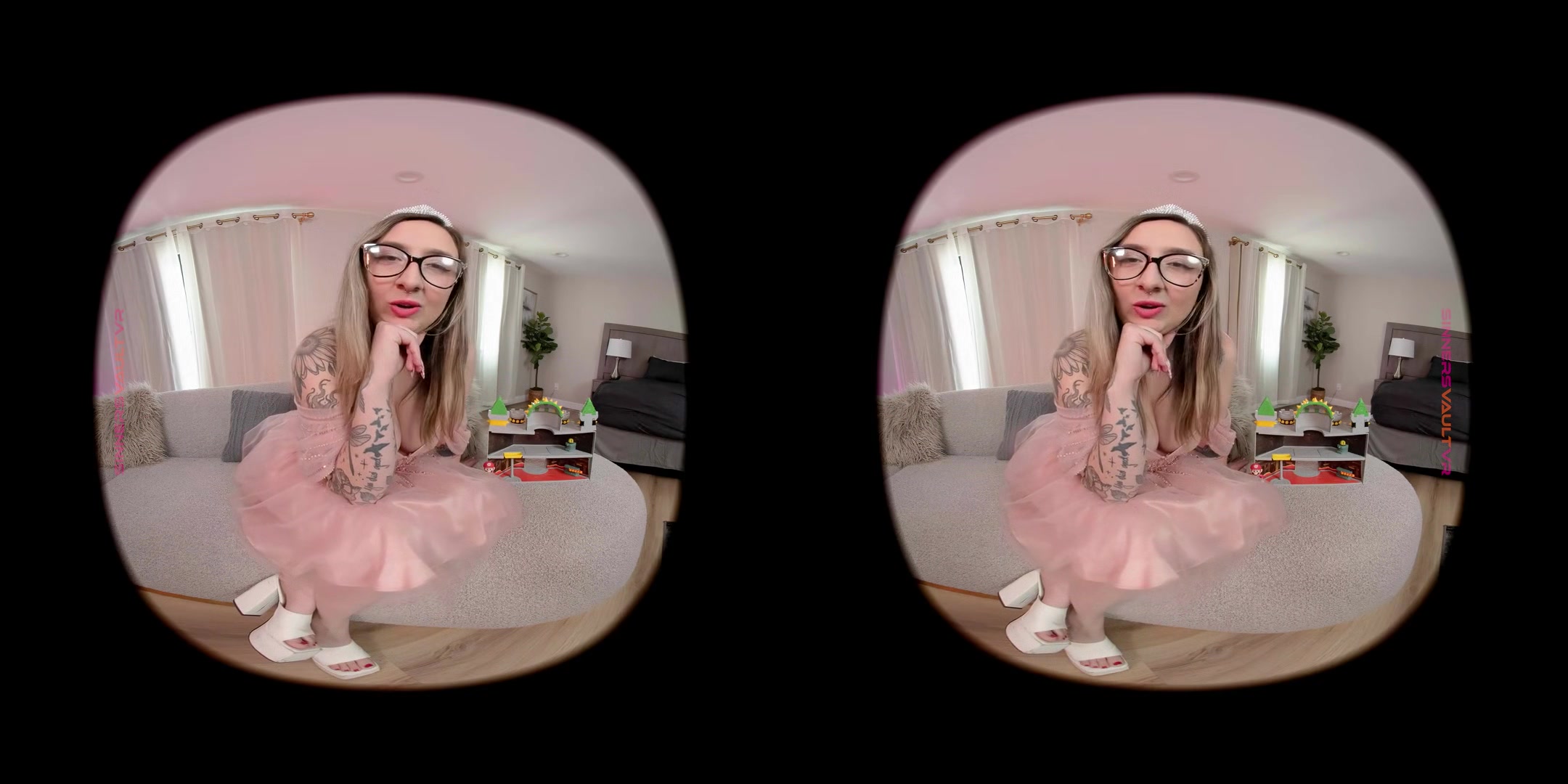 Nina Nova - Princess Nova Gets Even: A Giantess Fantasy