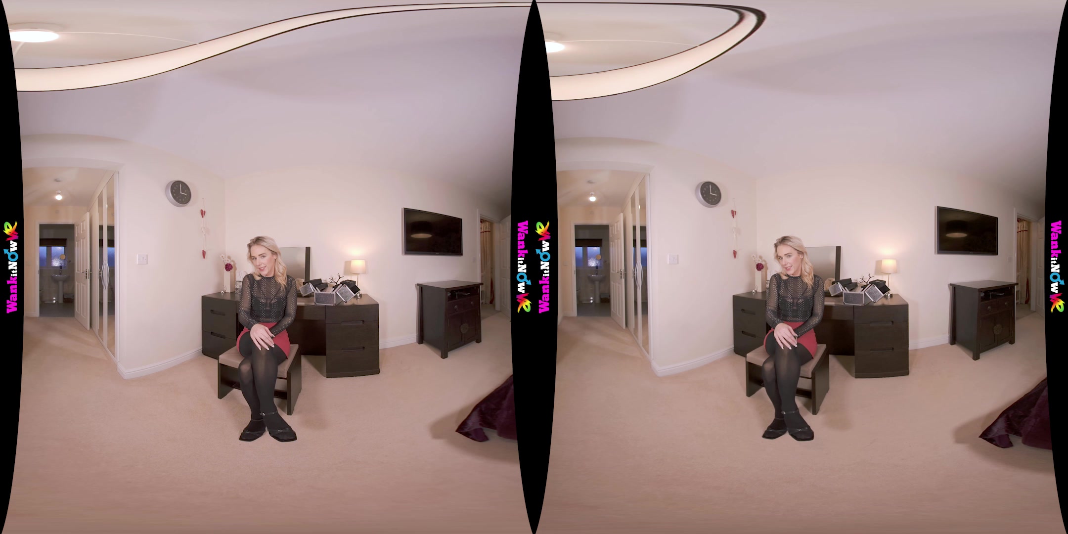 Horny Help featuring Amy W - WankitNowVR
