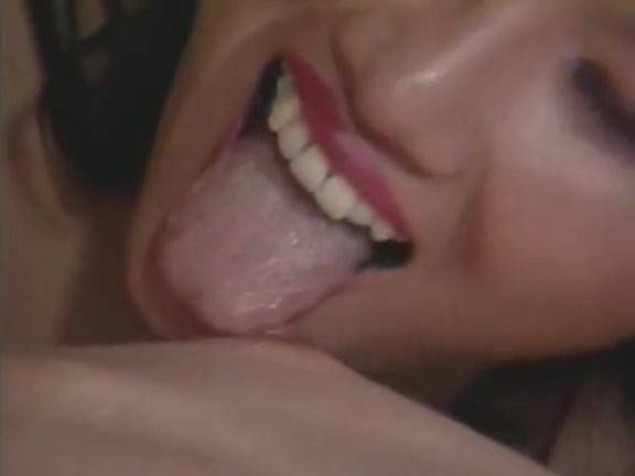Victoria Paris, Sunny McKay, Heather Lere in classic sex video
