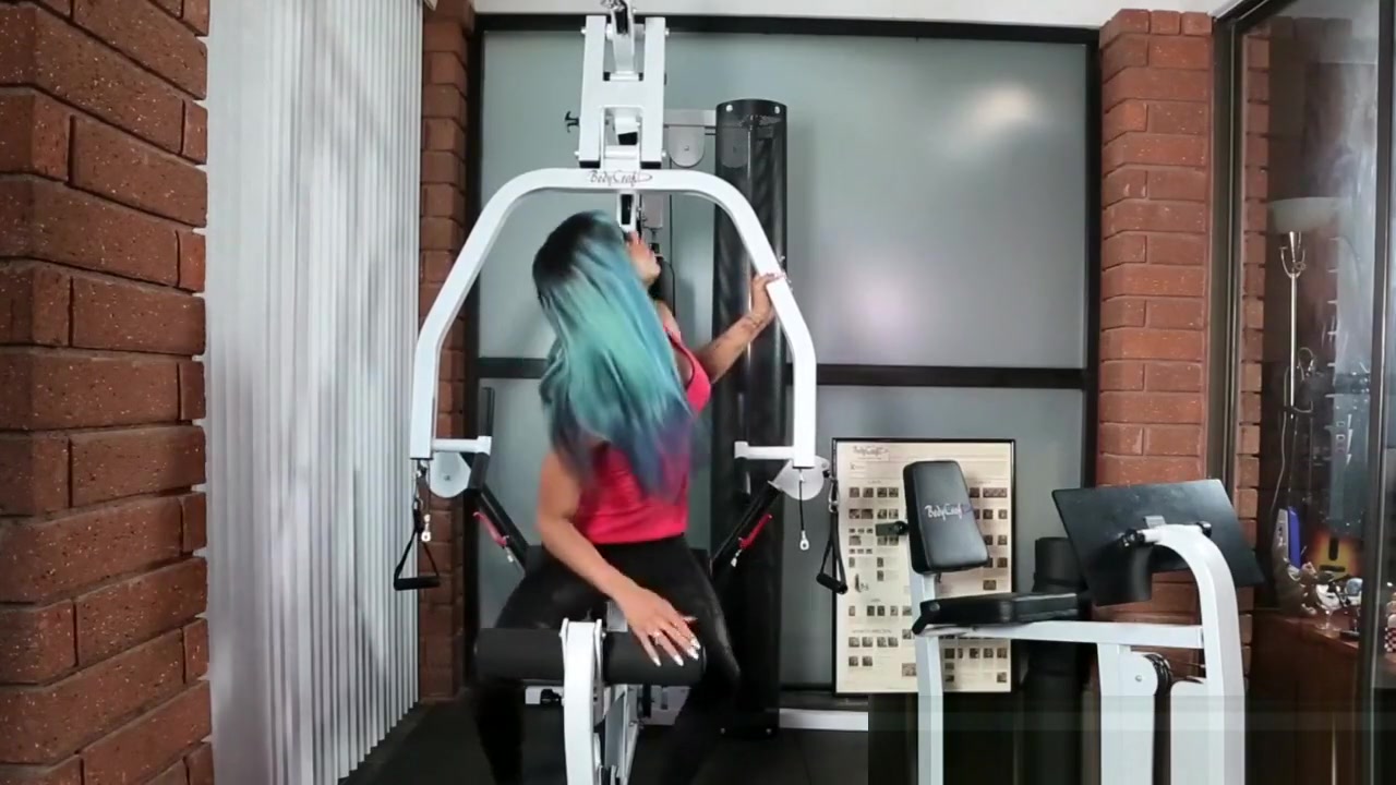 Ebony tgirl pissing and masturbating