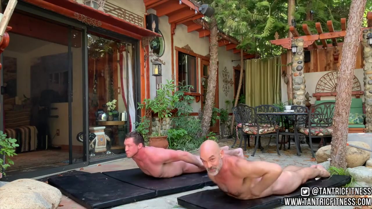 25 Minute Naked Pilates Workout With - Pierce Paris