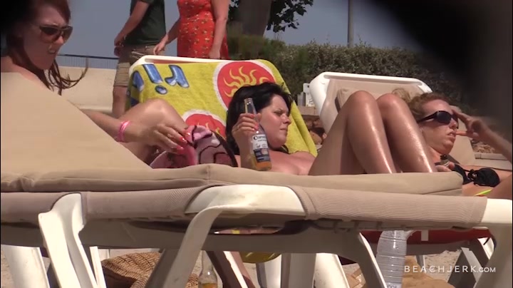 Big Brunette Tits - BeachJerk