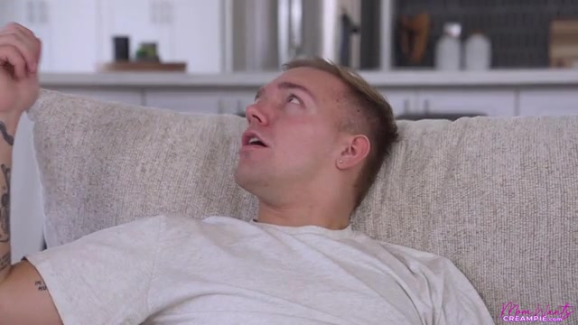 Is It A Chore Giving Stepmom A Creampie - S1:E10 - Momlover