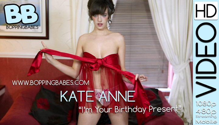Kate-Anne - Im Your Birthday Present - BoppingBabes