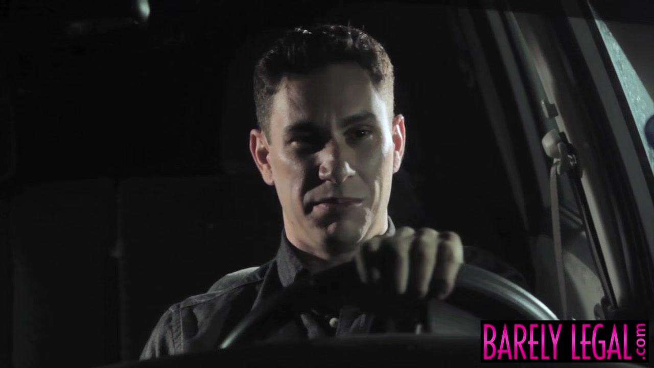 Young beauty Jojo Kiss pussy slammed in the back seat