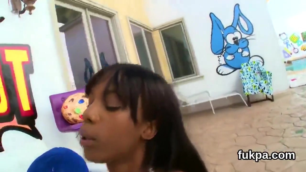 Ravishing Looker Displays Huge Ass And Gets Anus Banged