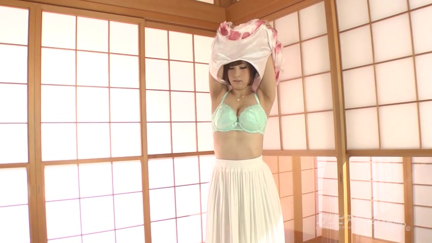 Honoka Orihara Lovely Housekeeper Serves With Shaking Big Tits - Caribbeancom