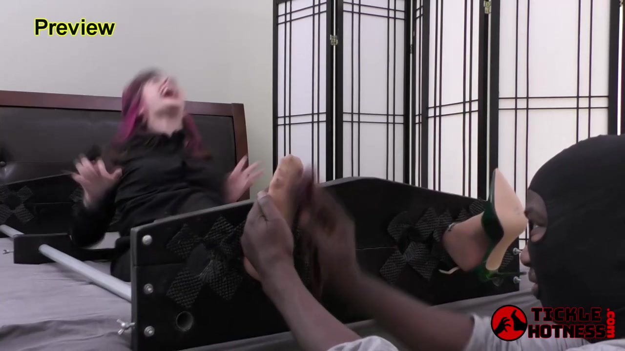 Feet In Stocks Hands Free Tickling 6 Mia Hope - Ticklevideos