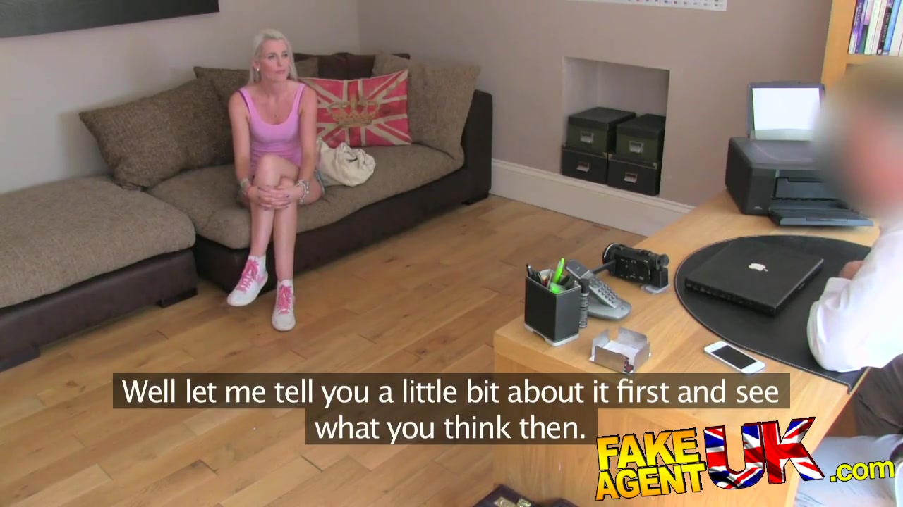 FakeAgentUK Blonde college girl conned into deep throat