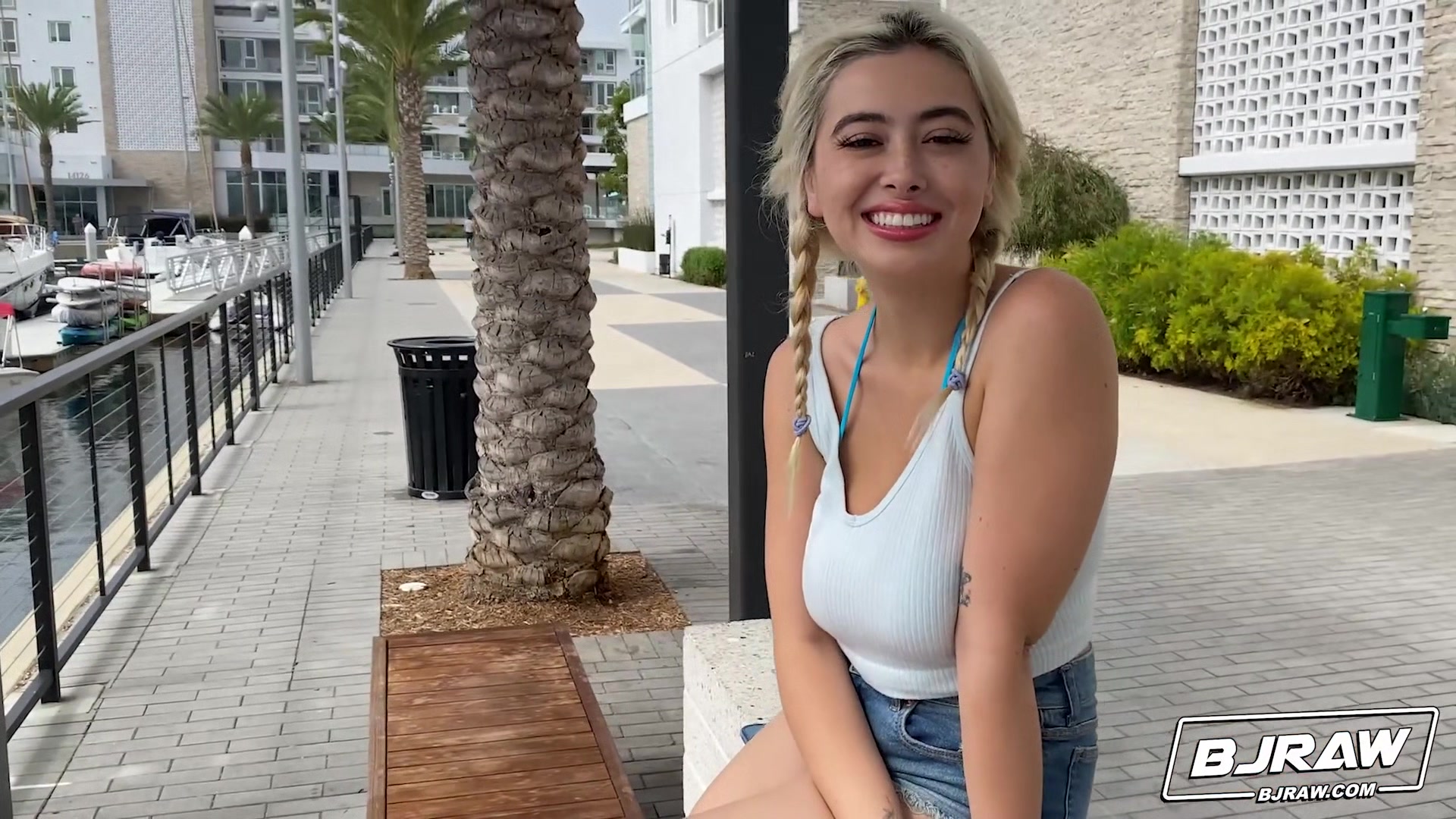 Chloe Lands A Load - BJRaw