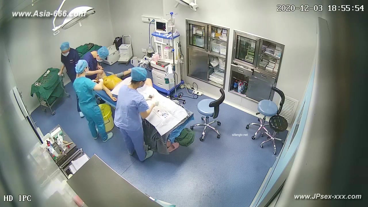Peeping Hospital patient .4