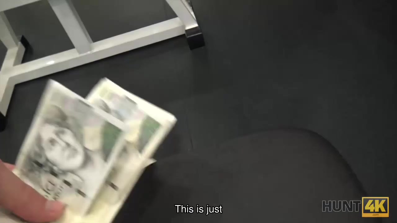 HUNT4K. Young bitch Linda Sweet is hypo by banknotes so why spreads legs