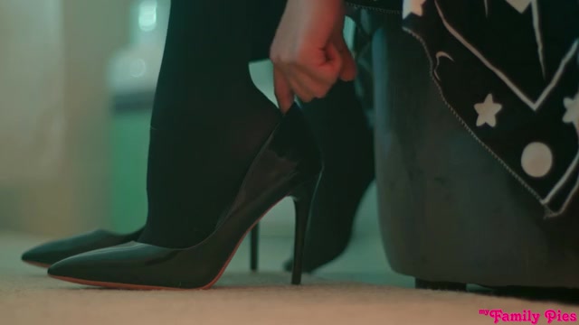 Megan Vs Wednesday - S31:E3 - Nubiles-Porn