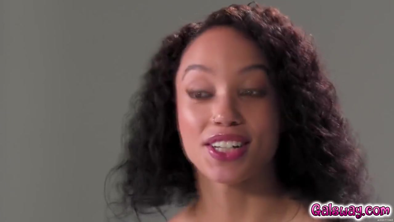 Alexis Tae - Tells Us About Her Masturbation Habits