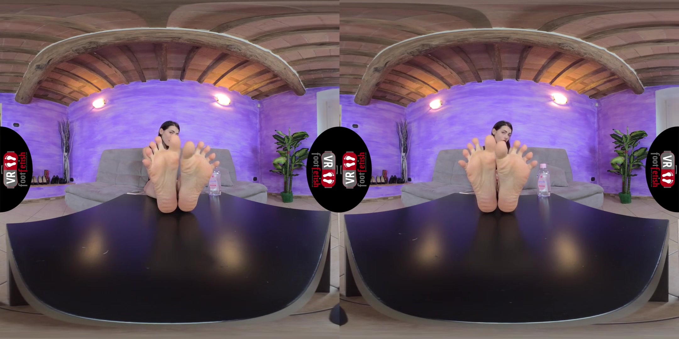 Super-hot Petra Spreads Her Delicious Toes And Wears Transparent Open-toe Sandals; Foot Fetish Virtual Reality Solo