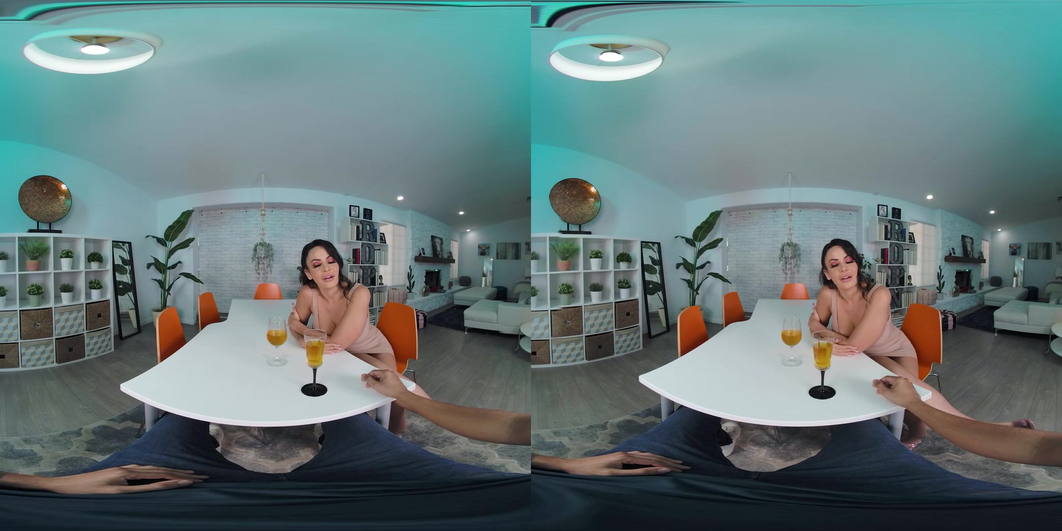 Tinder Boobs are Back