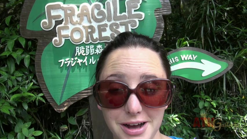 ATKGirlfriends video: Hope Howell is visiting the with you in Singapore