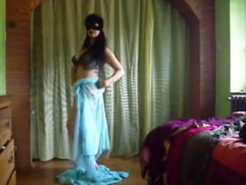 Sexy erotic belly dance