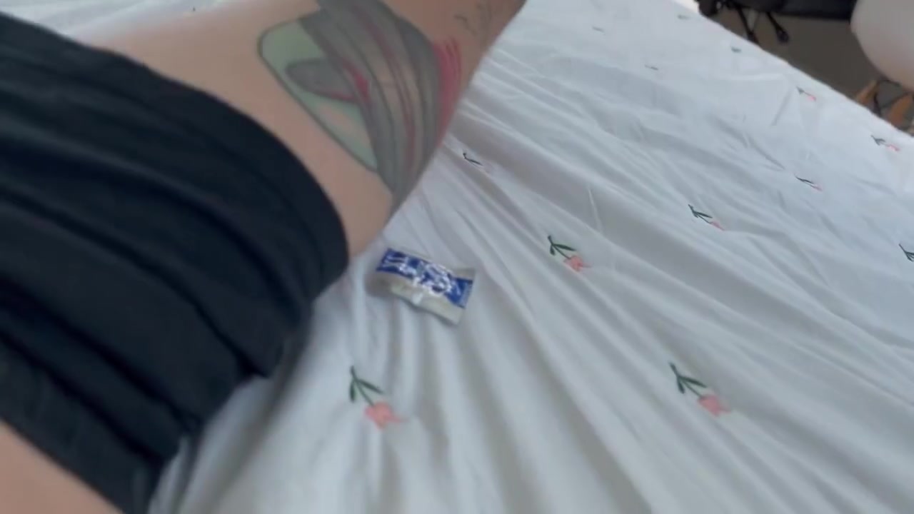 Didnt Wait For Her Boyfriend And Was Fucked Hard By Stepbrother