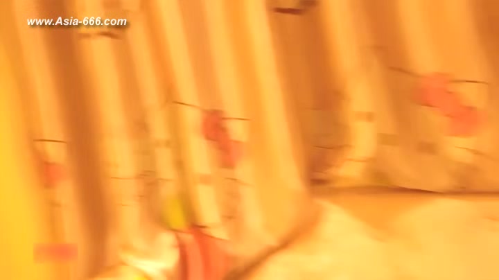 Chinese men enjoy erotic massage at senior club