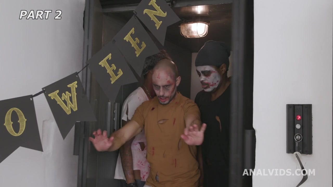 Halloween gets Spooky! Anna de Ville & Eveline Dellai turn into Zombies and make big mess GIO1636 - AnalVids