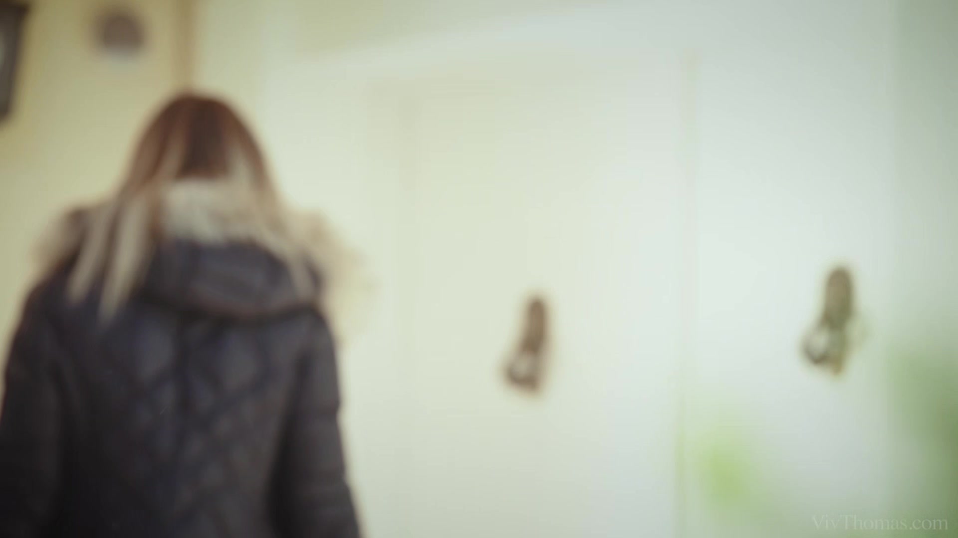 Back Home Reloaded 1 - Carnal - Julia Roca & Lara West - VivThomas