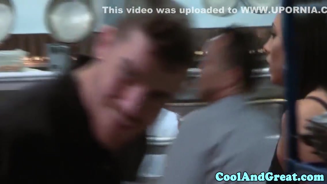 Miss Melrose - Housewife Big Facial In Restaurant Restroom 8 Min