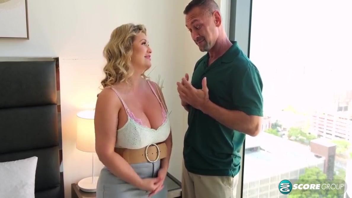 After Andie Andersons Brunch Date, Her Big Tits And Wet