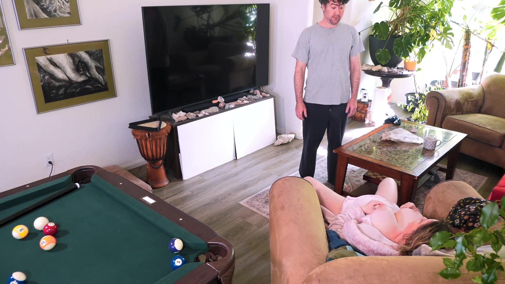 Sexy Stepmom Entertained And Fucked Her Stepson In The Livingroom