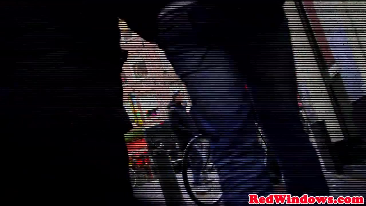 Amsterdam prostitute gets cumshowered