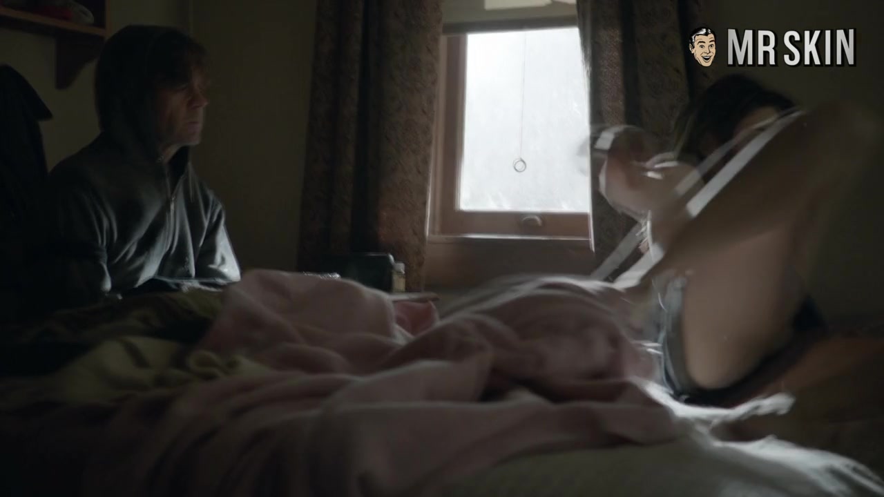 Rose Leslie Will Make You Thorny - Mr.Skin
