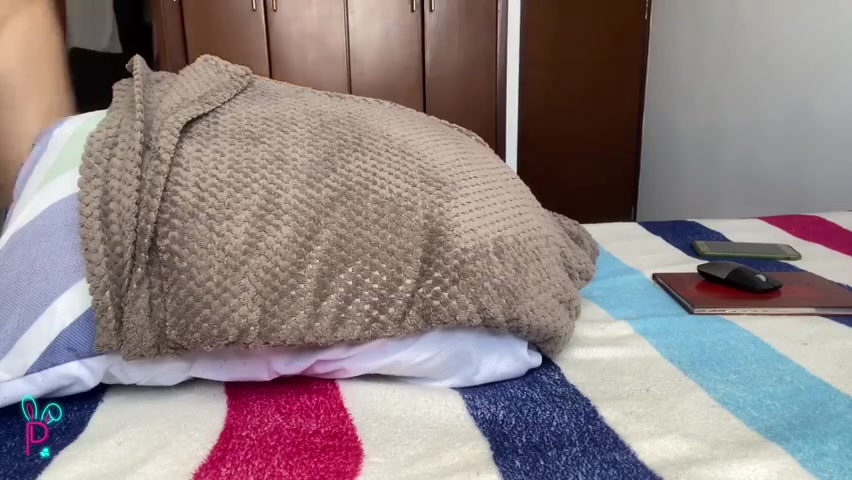 abx 328 - Colombian With Huge Cock, Playing And Expelling Of Milk