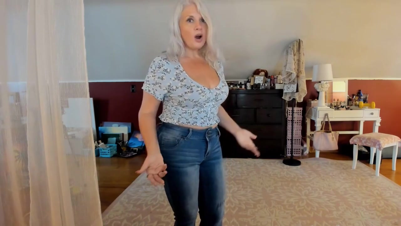 Puffy Peach Blondes Solo Toy Action
