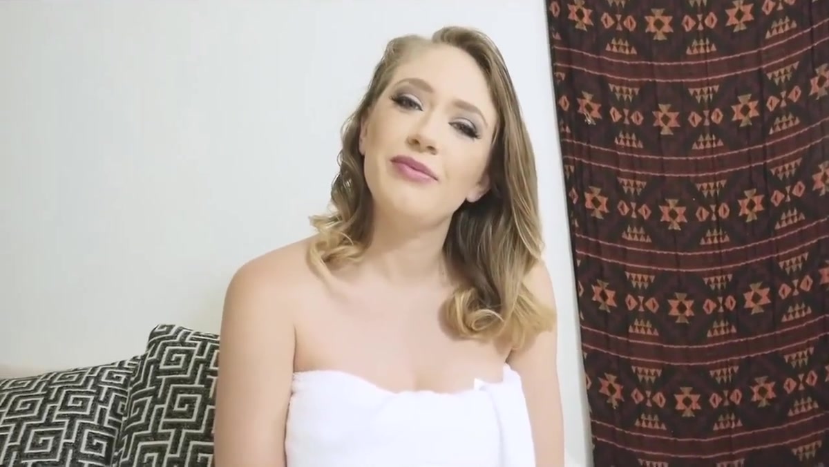 Kagney Linn Hot Step Mom