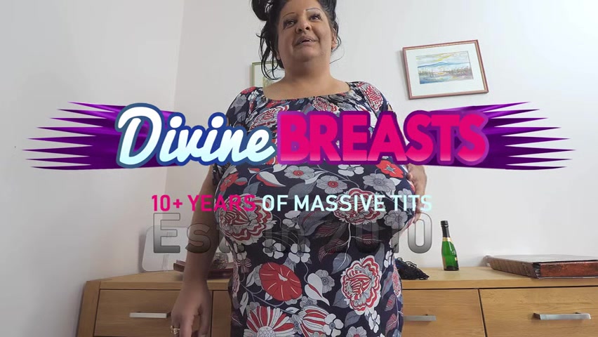 Esmeralda Busty Self Suck