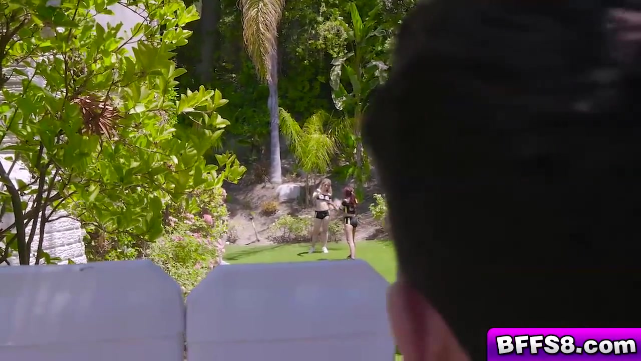 Horny Besties Pread Their Pussies Wide And Takes The St
