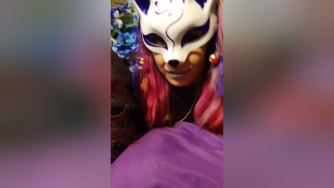 Masked Fishnet Bodysuit Fox Girl Vibes Her Clit And Cums Hard - Ladythetramp