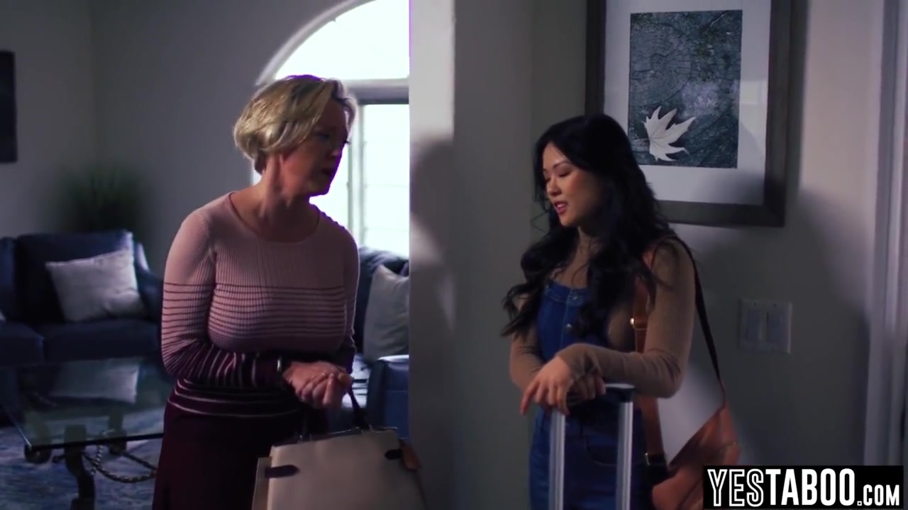 Dee Williams And Lulu Chu In Asian Teenage 18+ Fucks Stepmoms Large-breasted Bestie