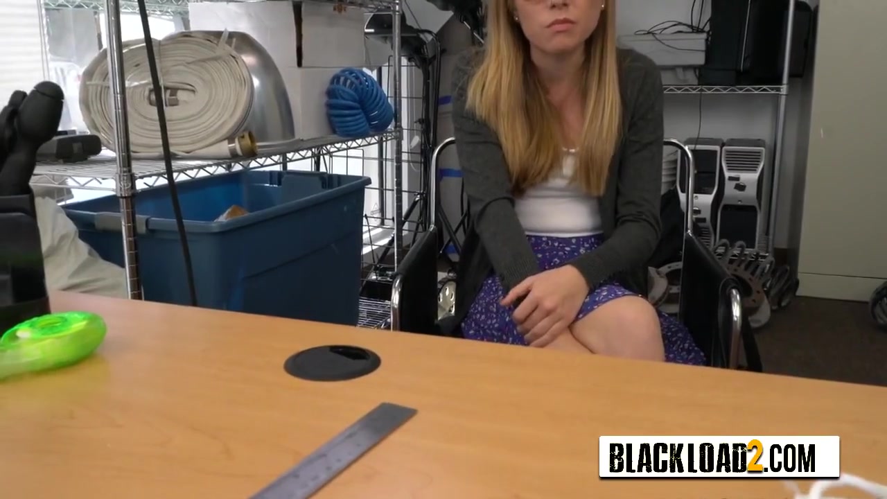 Sexy Geek teen 18+ Loves Huge Black Cocks Inside Her Naught