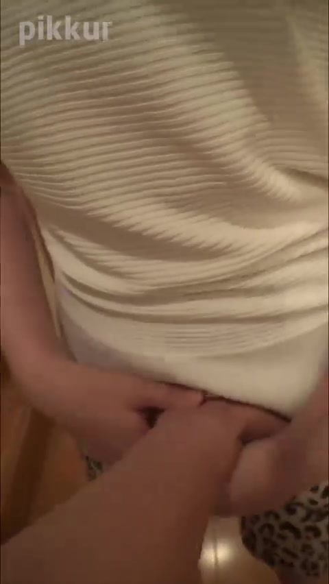 Sayuri Maesawa Vertical Style Video 011: Sayuri Is Stimulated In The Photographing