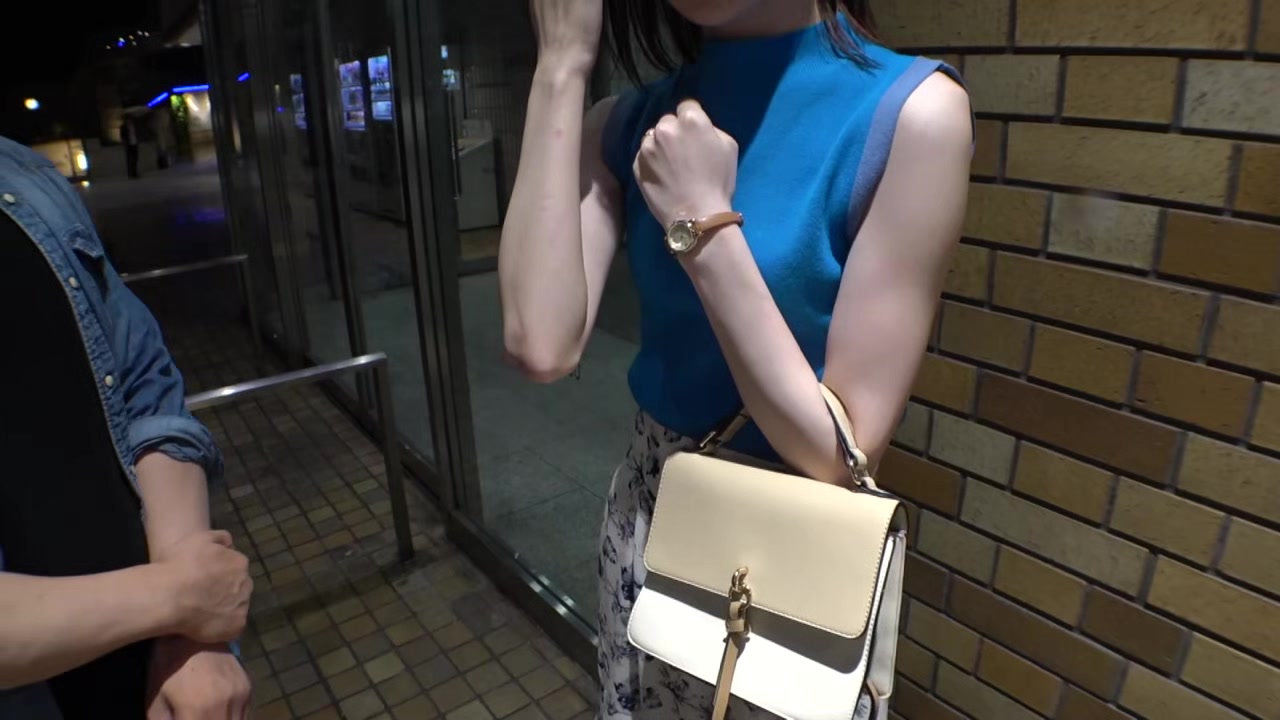 0008571_30代 接吻 キスなどが含まれている