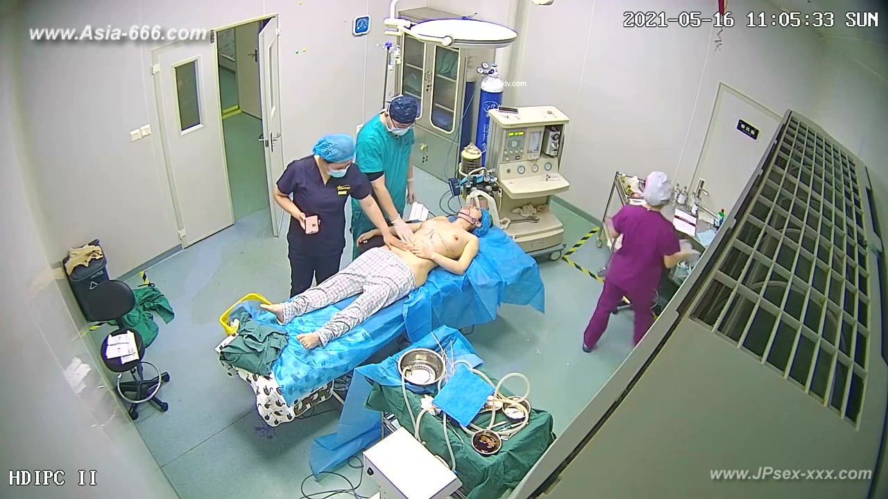 Peeping Hospital patient.7