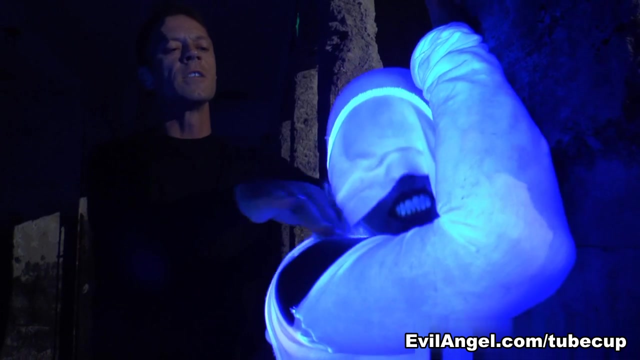 Lea Lexis,Roxy Raye,Chastity Lynn in Voracious 2 ep18 - I Am Foul And Corrupt