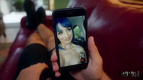 JMac & Kali Roses & Jewelz Blu in Long Distance Directions - MofosNetwork