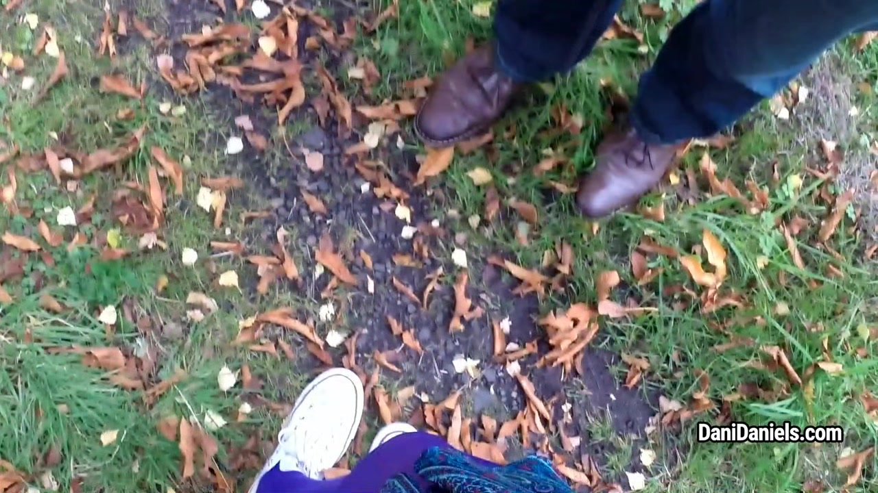 Dani Daniels - Scotland Castle Stranger Blowjob
