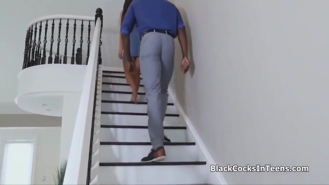 Sexy Painter Filled With Models Big Black Cock 6 Min