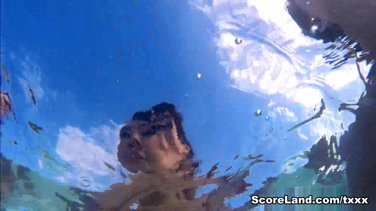 Underwater Floaters - Hitomi, Joana Bliss, Sha Rizel, and Valory Irene - Scoreland