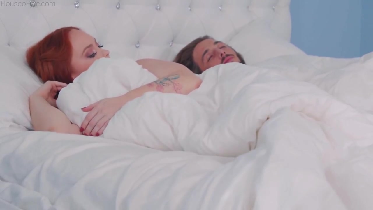 Horny Redhead Aches For With Summer Hart And Morning Sex