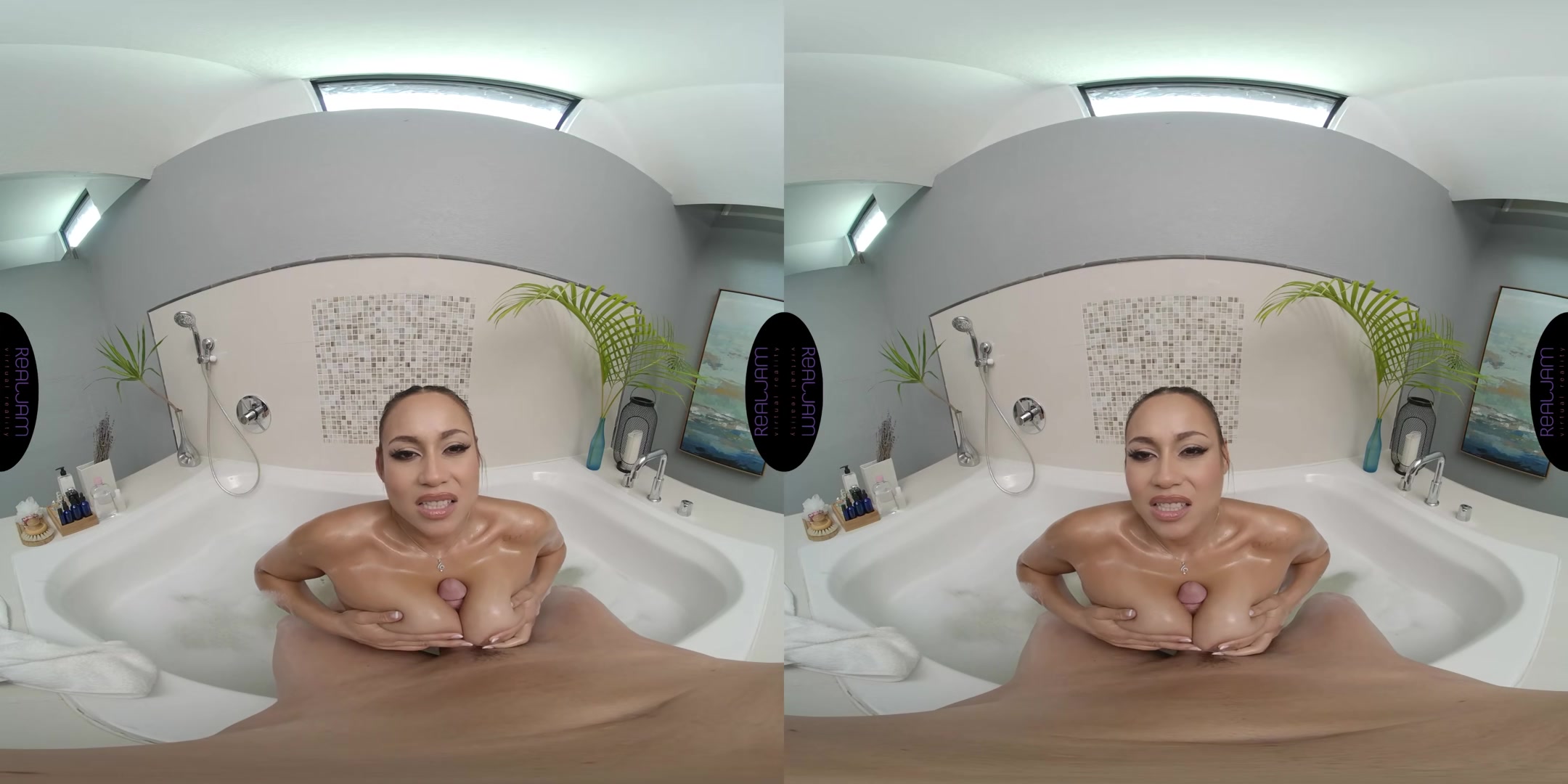 Big Booty Carmela Clutch Anal - RealJamVR