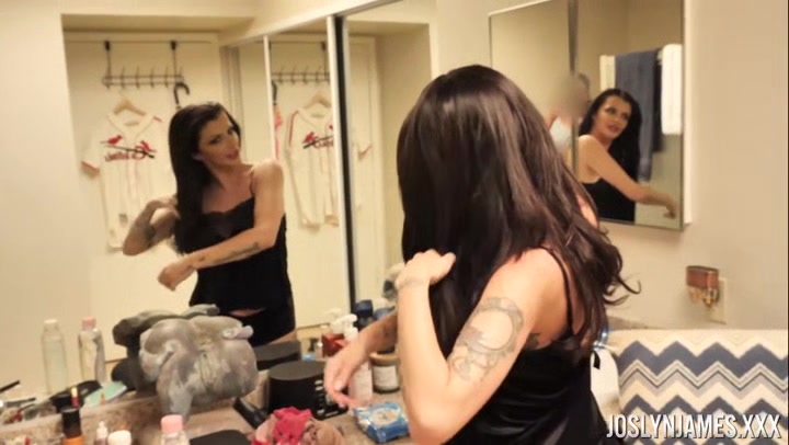 Joslyn James in Bathroom Cock Sucking Clip#1